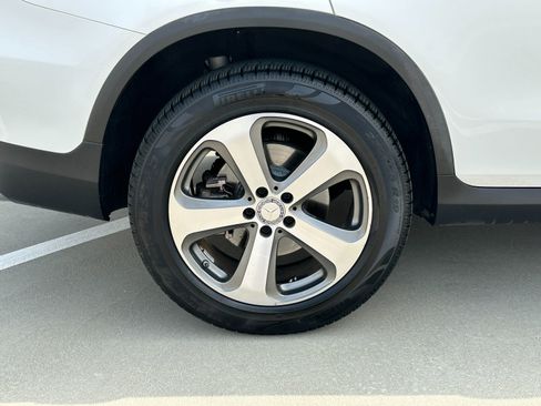 Used 2016 Mercedes-Benz GLC 300 4MATIC image 18