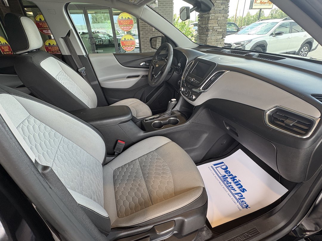 Used 2021 Chevrolet Equinox LS w/ LS Convenience Package FWD image 25