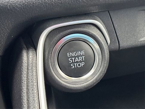 Used 2025 Toyota Grand Highlander AWD image 28