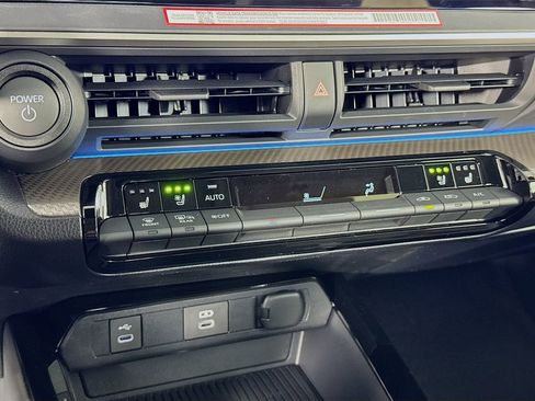 New 2026 Toyota Prius Limited image 19