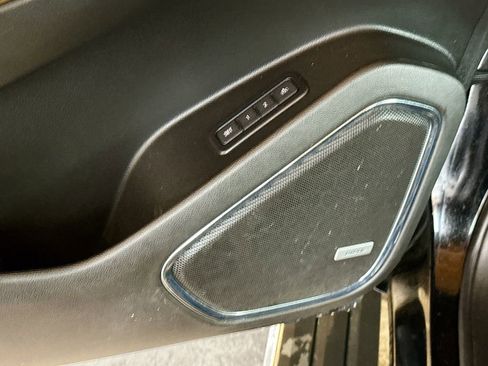 Used 2018 GMC Yukon Denali w/ Denali Ultimate Package image 20