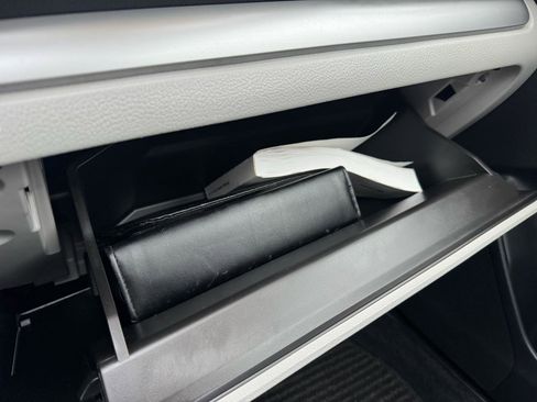 Used 2016 Subaru Forester 2.5i Premium w/ All-Weather Package image 24