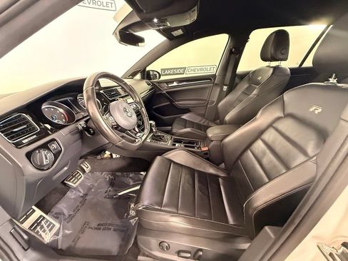 Used 2017 Volkswagen Golf R 4-Door AWD/4WD image 17