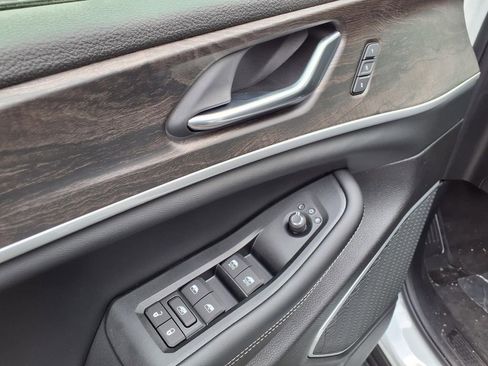 New 2026 Jeep Grand Cherokee L Limited AWD/4WD image 18