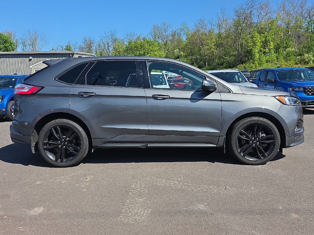 Certified 2022 Ford Edge ST w/ Equipment Group 401A AWD/4WD image 12