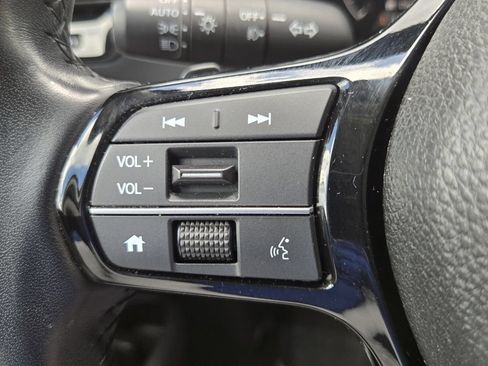 Used 2025 Honda Pilot EX-L image 23