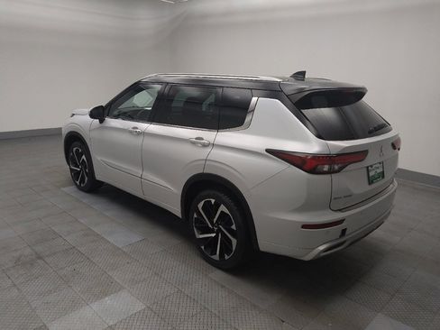 Used 2023 Mitsubishi Outlander SEL AWD/4WD image 3