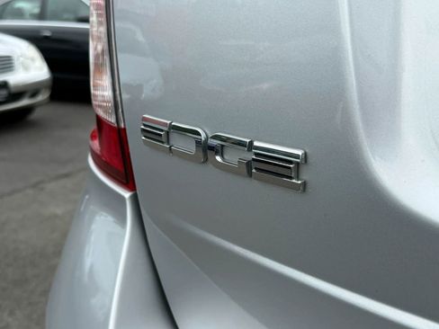 Used 2013 Ford Edge Limited AWD/4WD image 6