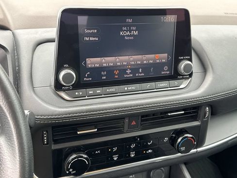 Used 2021 Nissan Rogue S AWD/4WD image 15