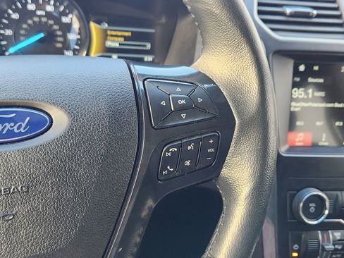 Used 2019 Ford Explorer XLT w/ Equipment Group 201A image 33