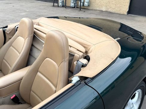 Used 1999 MAZDA MX-5 Miata RWD image 20