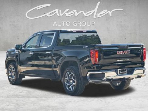 Used 2022 GMC Sierra 1500 SLT w/ X31 Off-Road Package image 5