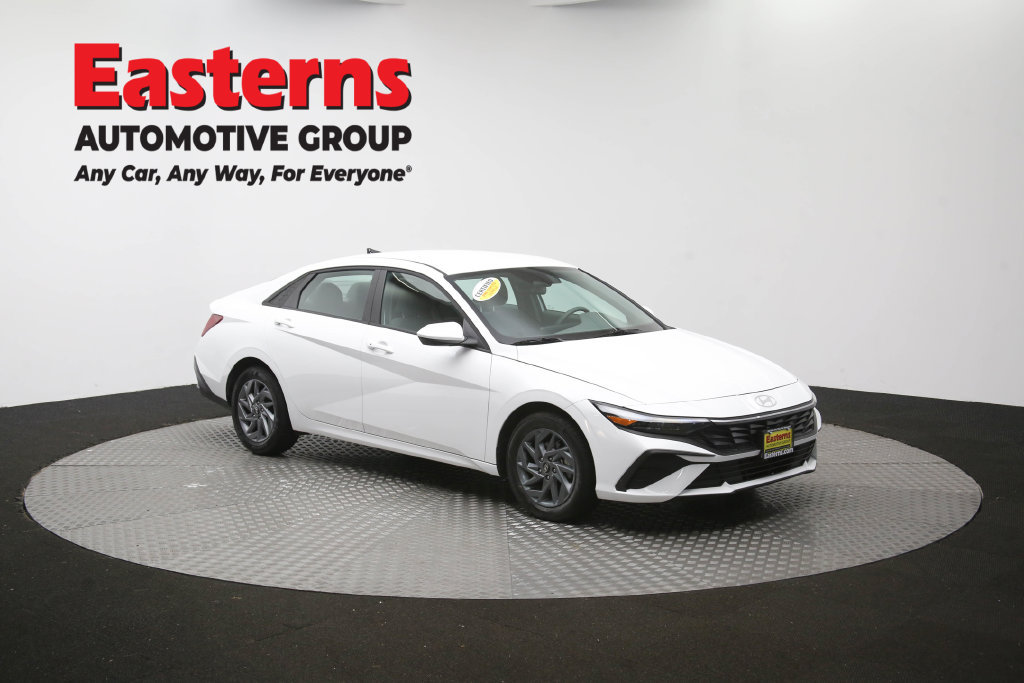 Used 2026 Hyundai Elantra Hybrid FWD image 50
