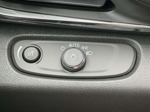 New 2026 Buick Envista Preferred w/ Advanced Safety Package image 18