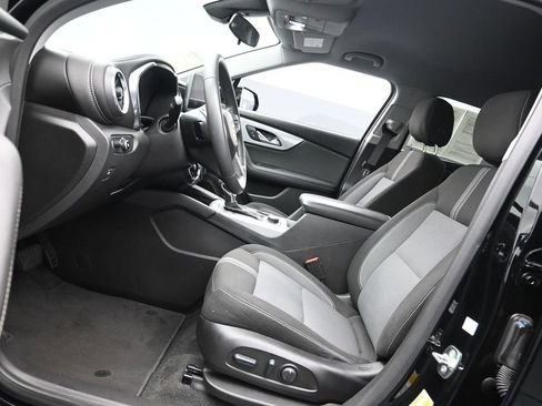 Used 2024 Chevrolet Blazer LT w/ Midnight/Sport Edition FWD image 11