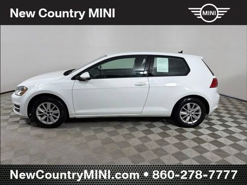 Used 2015 Volkswagen Golf S FWD image 4