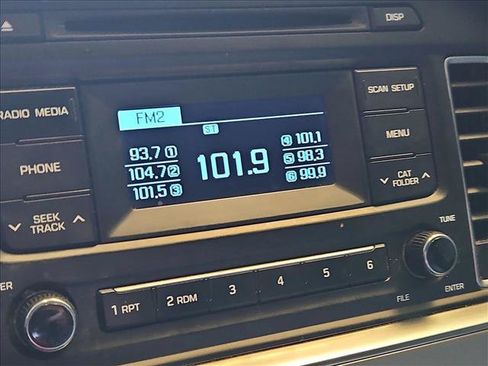 Used 2015 Hyundai Sonata SE FWD image 11