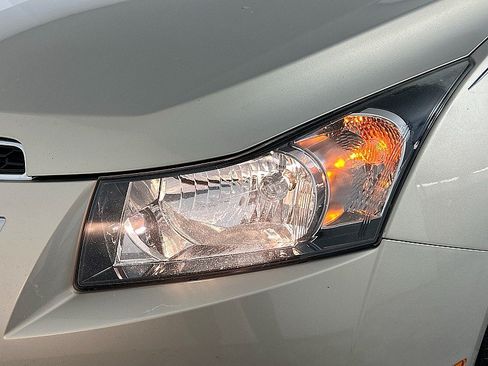 Used 2012 Chevrolet Cruze LS w/ Connectivity Package FWD image 23
