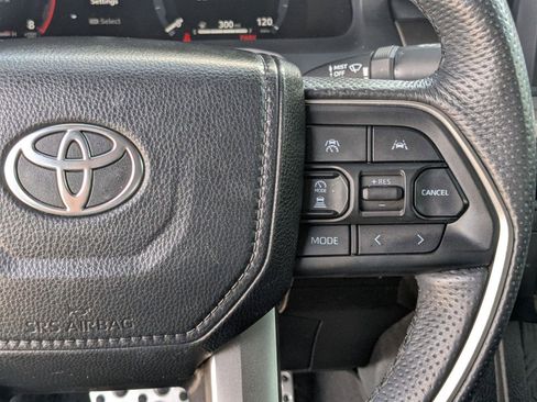 Used 2024 Toyota Tacoma TRD Sport AWD/4WD image 11