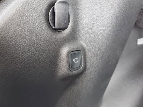 New 2026 Jeep Compass Limited image 26