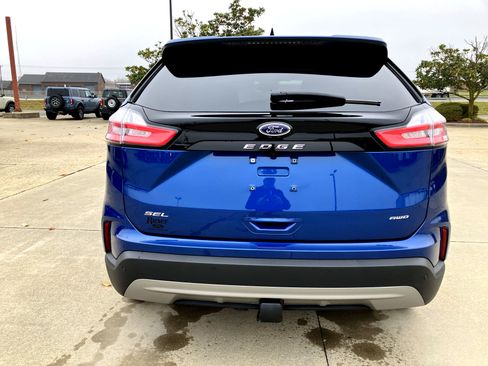 Certified 2024 Ford Edge SEL w/ Convenience Package image 4