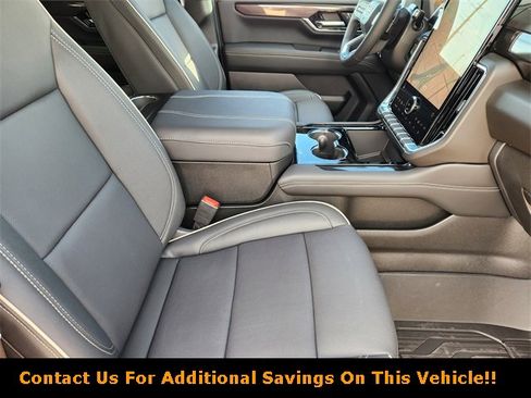 New 2026 GMC Yukon Elevation w/ Elevation Premium Package image 10