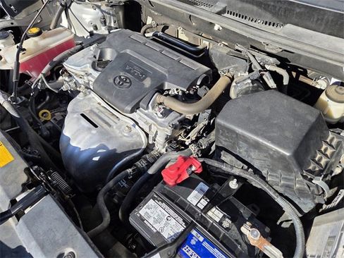 Used 2015 Toyota RAV4 Limited image 16