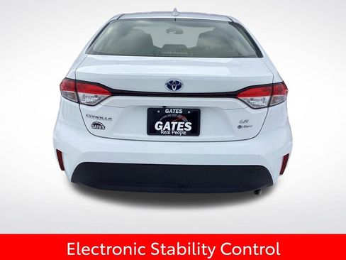 Used 2025 Toyota Corolla LE image 9