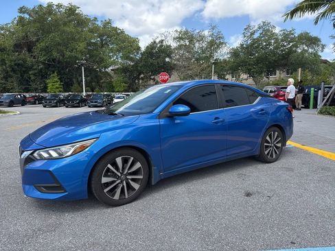 Used 2022 Nissan Sentra SV w/ SV Premium Package image 10