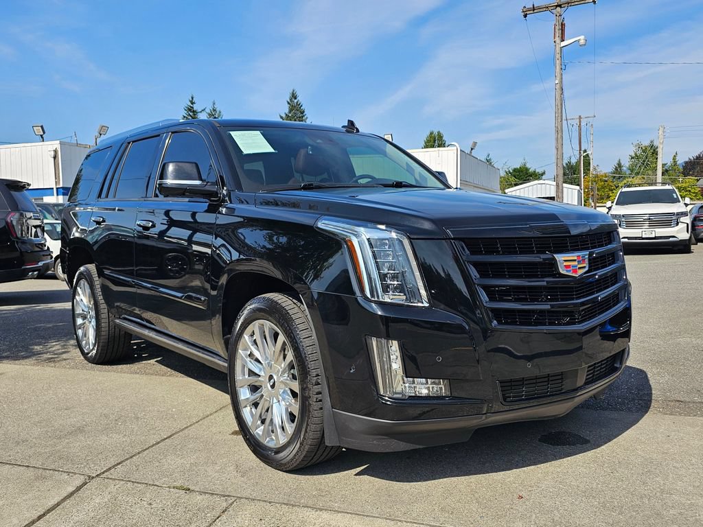Used 2020 Cadillac Escalade Premium Luxury w/ Escalade Sport Edition AWD/4WD image 3