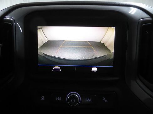 Used 2021 Chevrolet Silverado 1500 Custom image 13