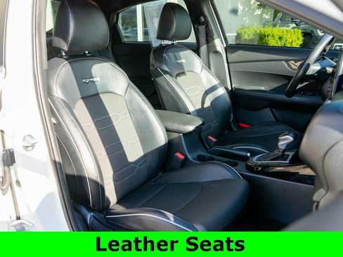 Used 2022 Kia Forte GT-Line image 9