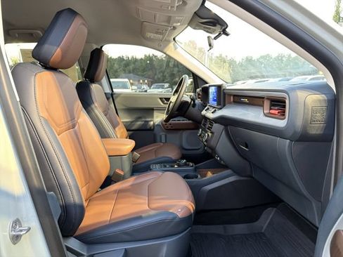 Used 2024 Ford Maverick Lariat AWD/4WD image 17