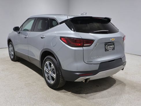 Used 2025 Chevrolet Blazer LT AWD/4WD image 5