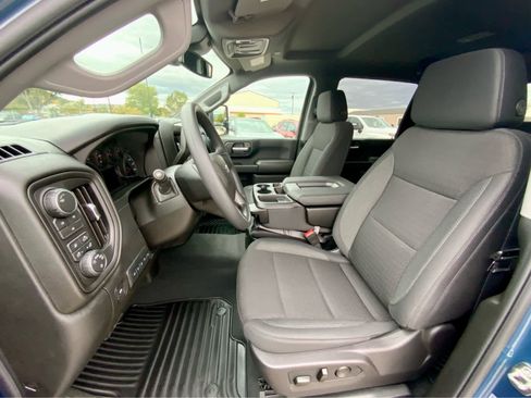 New 2026 Chevrolet Silverado 2500 Custom w/ Custom Value Package image 33