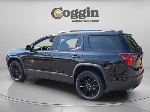Certified 2023 GMC Acadia SLE w/ Driver Convenience Package FWD image 3