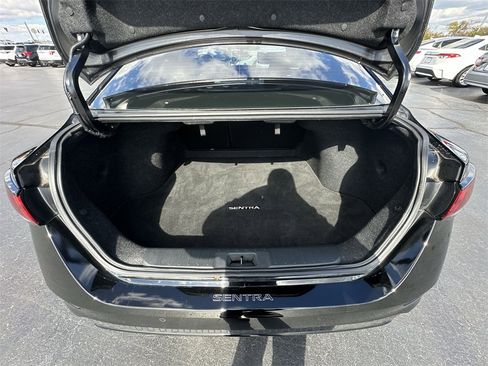 Used 2022 Nissan Sentra SV w/ Trunk Package image 22