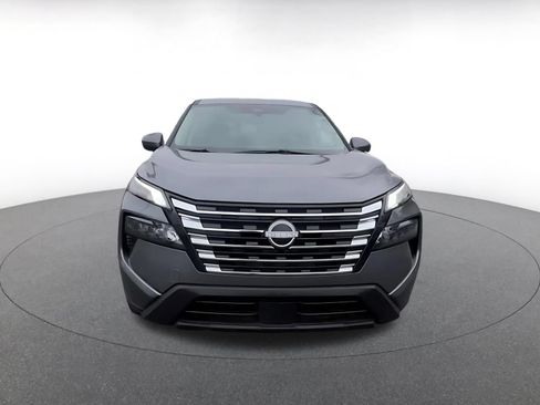 Used 2025 Nissan Rogue SV FWD image 4