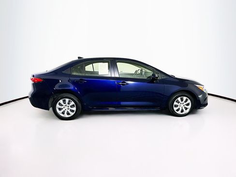 Used 2025 Toyota Corolla LE w/ Carpet Mat Package (TMS) FWD image 10