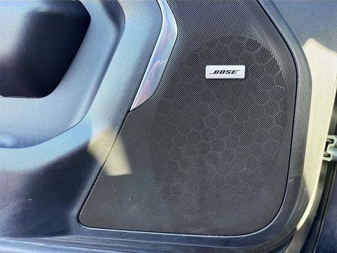 Used 2023 Chevrolet Suburban Premier image 21