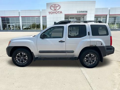 Used 2015 Nissan Xterra PRO-4X w/ Pro-4x Leather Package AWD/4WD image 2