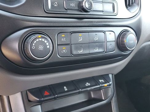 Used 2021 Chevrolet Colorado W/T w/ WT Convenience Package image 26