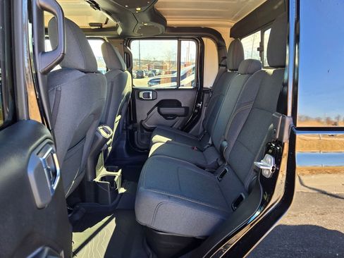 New 2026 Jeep Gladiator Sport AWD/4WD image 24