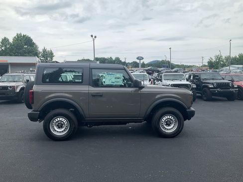New 2026 Ford Bronco 2-Door AWD/4WD image 4