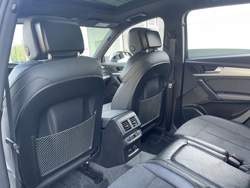 Certified 2022 Audi Q5 e Premium Plus w/ Premium Plus Package AWD/4WD image 9