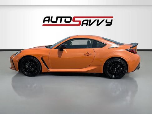 Used 2023 Toyota GR86 10th Anniversary SE RWD image 4