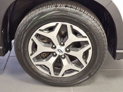 Certified 2023 Subaru Forester Premium AWD/4WD image 11