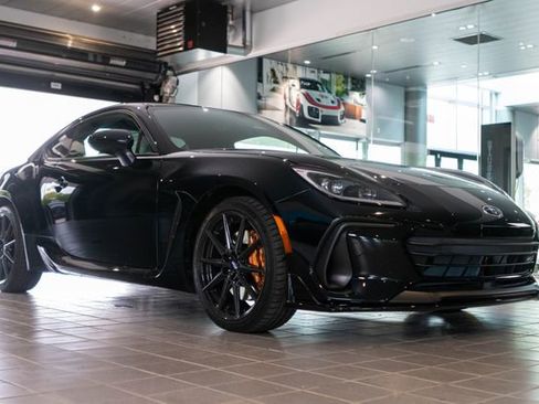 Used 2025 Subaru BRZ tS RWD image 1