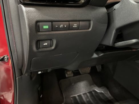 Used 2020 Nissan Sentra SV image 15