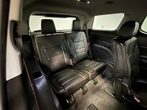 Used 2023 GMC Acadia AT4 w/ Technology Package image 50